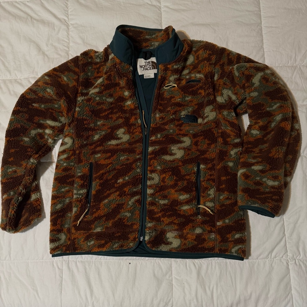 The North Face camo Fleece Zip Up High Pile mens Large